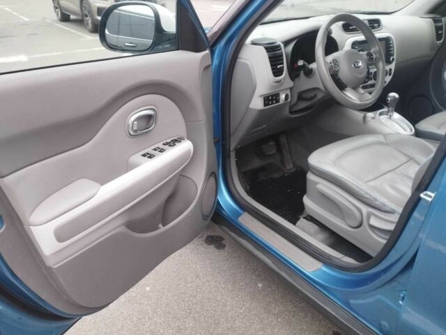 Синій Кіа Soul, об'ємом двигуна 0 л та пробігом 151 тис. км за 5800 $, фото 8 на Automoto.ua