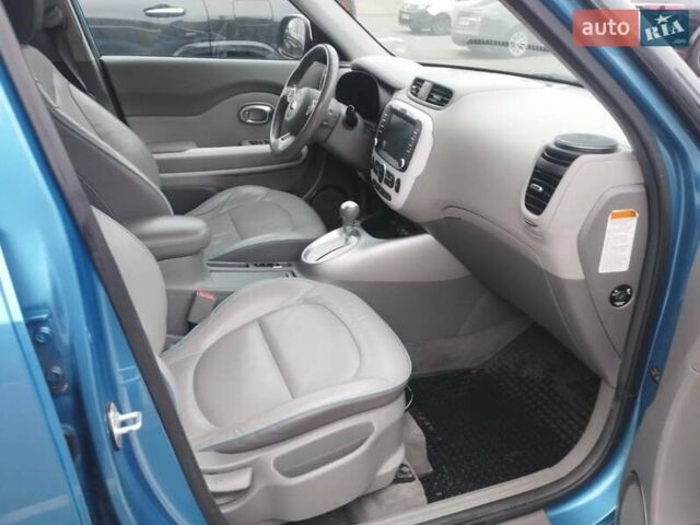 Синій Кіа Soul, об'ємом двигуна 0 л та пробігом 151 тис. км за 5800 $, фото 14 на Automoto.ua
