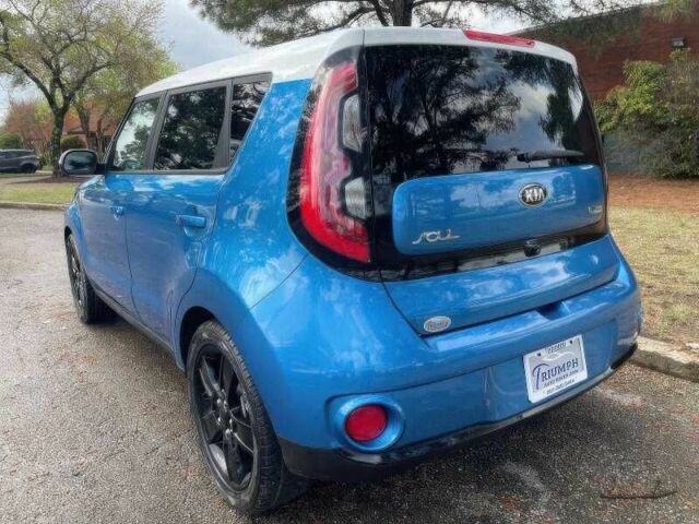 Синий Киа Soul, объемом двигателя 0 л и пробегом 89 тыс. км за 7000 $, фото 2 на Automoto.ua