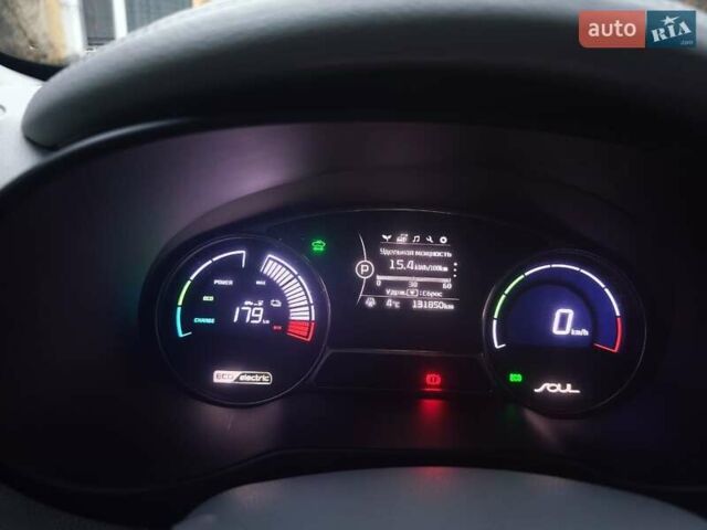 Синий Киа Soul, объемом двигателя 0 л и пробегом 131 тыс. км за 10200 $, фото 1 на Automoto.ua