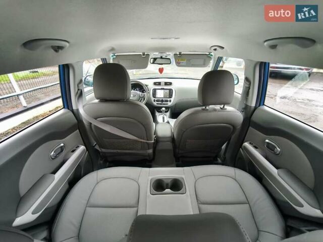 Синий Киа Soul, объемом двигателя 0 л и пробегом 131 тыс. км за 10200 $, фото 53 на Automoto.ua