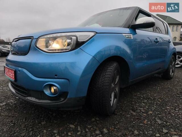 Синий Киа Soul, объемом двигателя 0 л и пробегом 131 тыс. км за 10200 $, фото 7 на Automoto.ua