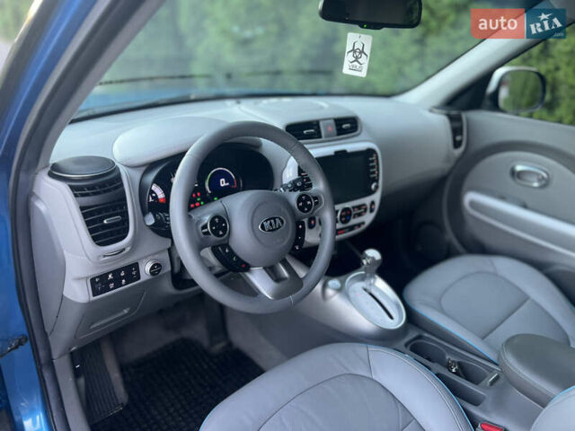 Синий Киа Soul, объемом двигателя 0 л и пробегом 132 тыс. км за 10499 $, фото 29 на Automoto.ua