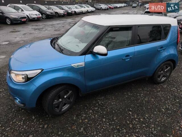 Синий Киа Soul, объемом двигателя 0 л и пробегом 131 тыс. км за 10200 $, фото 9 на Automoto.ua