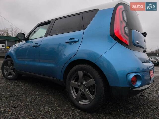 Синий Киа Soul, объемом двигателя 0 л и пробегом 131 тыс. км за 10200 $, фото 11 на Automoto.ua