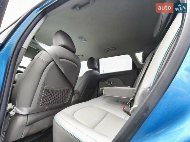 Синий Киа Soul, объемом двигателя 0 л и пробегом 131 тыс. км за 10200 $, фото 51 на Automoto.ua