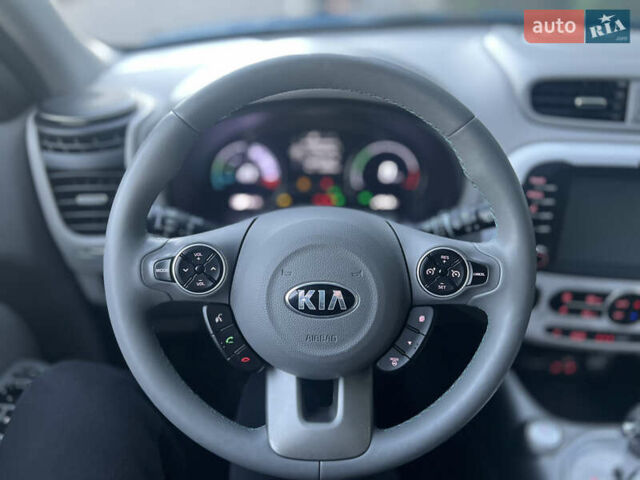 Синий Киа Soul, объемом двигателя 0 л и пробегом 132 тыс. км за 10499 $, фото 30 на Automoto.ua