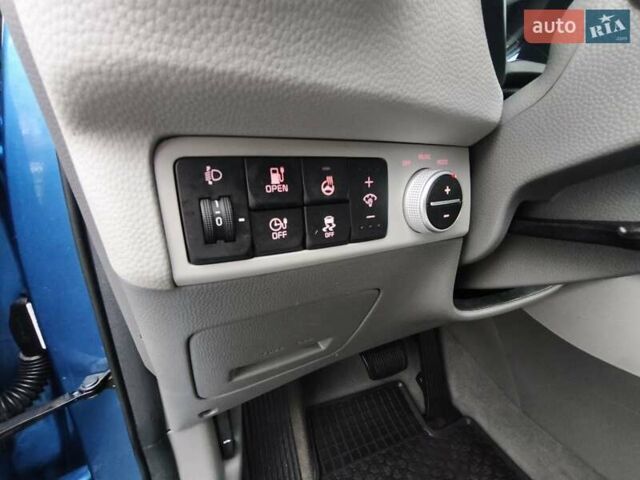Синий Киа Soul, объемом двигателя 0 л и пробегом 131 тыс. км за 10200 $, фото 37 на Automoto.ua