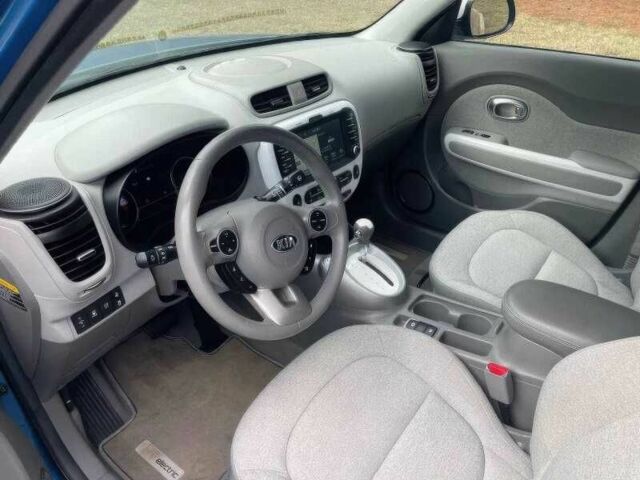 Синий Киа Soul, объемом двигателя 0 л и пробегом 89 тыс. км за 7000 $, фото 7 на Automoto.ua