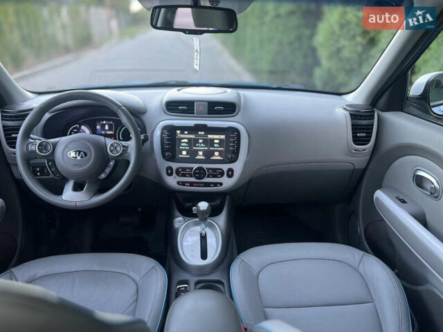Синий Киа Soul, объемом двигателя 0 л и пробегом 132 тыс. км за 10499 $, фото 24 на Automoto.ua
