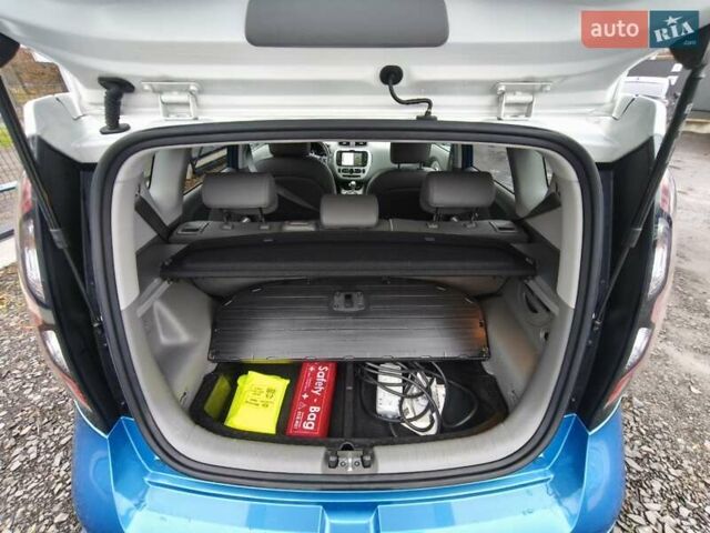 Синий Киа Soul, объемом двигателя 0 л и пробегом 131 тыс. км за 10200 $, фото 54 на Automoto.ua
