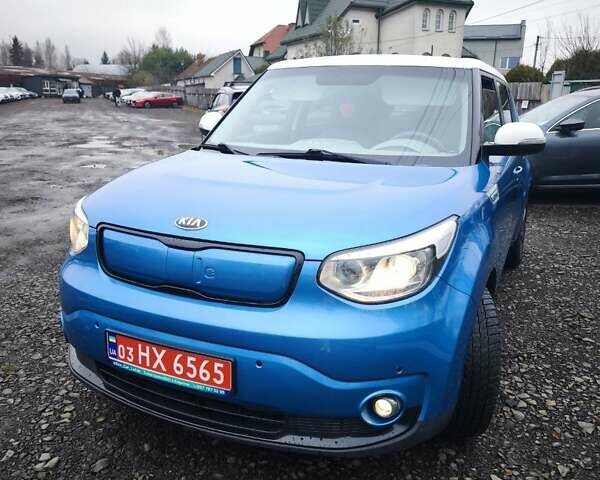 Синий Киа Soul, объемом двигателя 0 л и пробегом 131 тыс. км за 10200 $, фото 5 на Automoto.ua