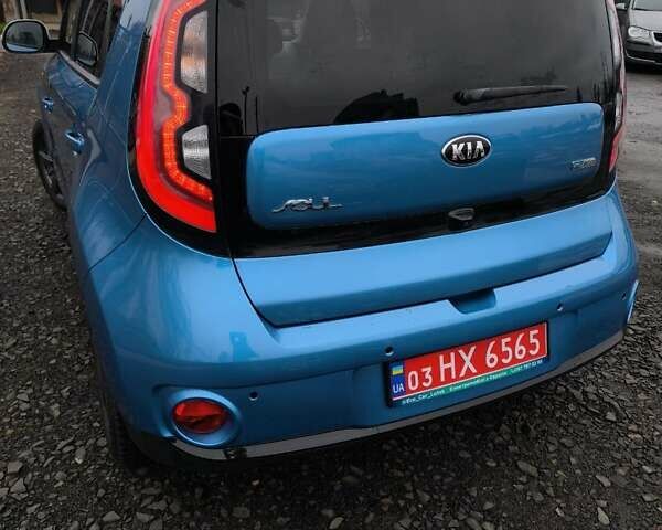 Синий Киа Soul, объемом двигателя 0 л и пробегом 131 тыс. км за 10200 $, фото 14 на Automoto.ua