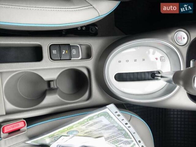 Синий Киа Soul, объемом двигателя 0 л и пробегом 131 тыс. км за 10200 $, фото 43 на Automoto.ua