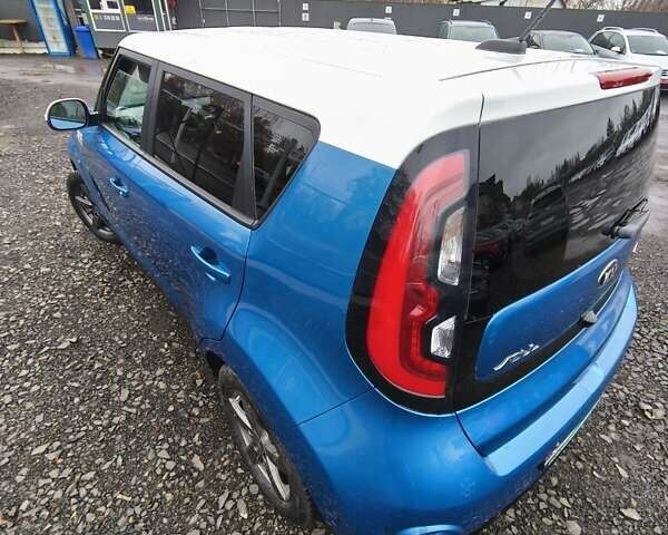 Синий Киа Soul, объемом двигателя 0 л и пробегом 131 тыс. км за 10200 $, фото 12 на Automoto.ua