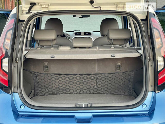 Синій Кіа Soul, об'ємом двигуна 0 л та пробігом 132 тис. км за 11700 $, фото 79 на Automoto.ua