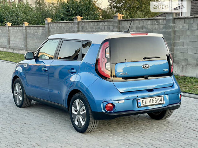 Синій Кіа Soul, об'ємом двигуна 0 л та пробігом 132 тис. км за 11700 $, фото 24 на Automoto.ua