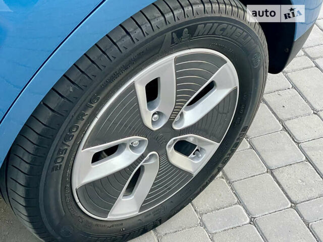 Синій Кіа Soul, об'ємом двигуна 0 л та пробігом 132 тис. км за 11700 $, фото 95 на Automoto.ua