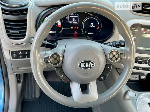 Синій Кіа Soul, об'ємом двигуна 0 л та пробігом 132 тис. км за 11700 $, фото 45 на Automoto.ua