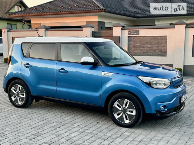 Синій Кіа Soul, об'ємом двигуна 0 л та пробігом 132 тис. км за 11700 $, фото 6 на Automoto.ua