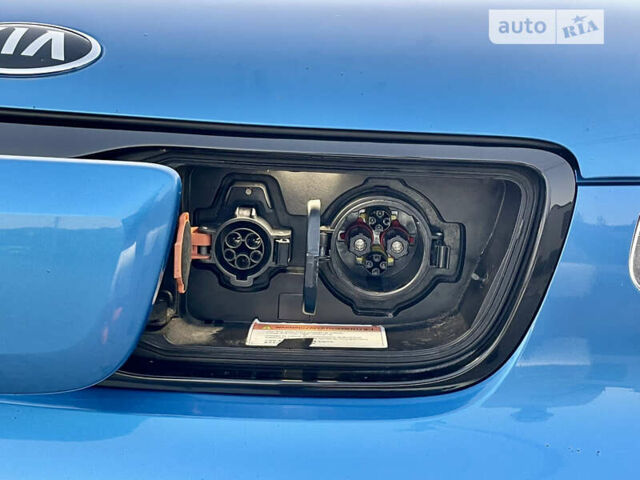 Синій Кіа Soul, об'ємом двигуна 0 л та пробігом 132 тис. км за 11700 $, фото 81 на Automoto.ua