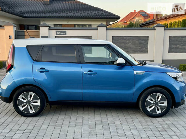 Синій Кіа Soul, об'ємом двигуна 0 л та пробігом 132 тис. км за 11700 $, фото 29 на Automoto.ua