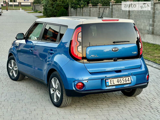 Синій Кіа Soul, об'ємом двигуна 0 л та пробігом 132 тис. км за 11700 $, фото 88 на Automoto.ua