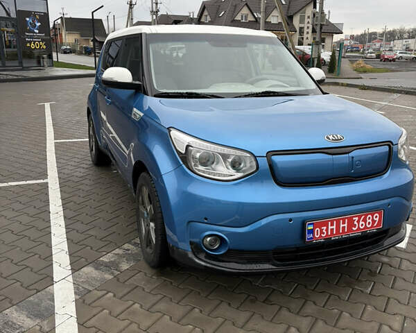 Синий Киа Soul, объемом двигателя 0 л и пробегом 106 тыс. км за 10700 $, фото 3 на Automoto.ua