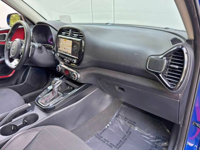 Синий Киа Soul, объемом двигателя 2 л и пробегом 50 тыс. км за 7000 $, фото 7 на Automoto.ua
