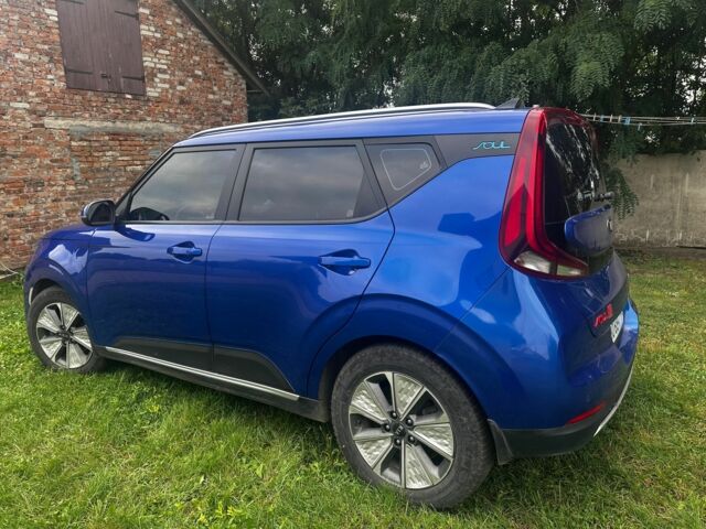 Синій Кіа Soul, об'ємом двигуна 0 л та пробігом 104 тис. км за 16100 $, фото 3 на Automoto.ua