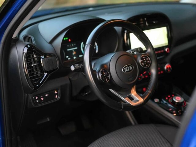 Синий Киа Soul, объемом двигателя 0 л и пробегом 78 тыс. км за 10000 $, фото 12 на Automoto.ua