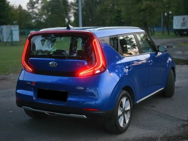 Синий Киа Soul, объемом двигателя 0 л и пробегом 78 тыс. км за 10000 $, фото 4 на Automoto.ua