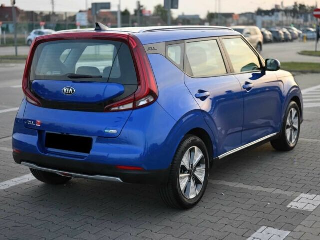 Синий Киа Soul, объемом двигателя 0 л и пробегом 78 тыс. км за 10000 $, фото 7 на Automoto.ua