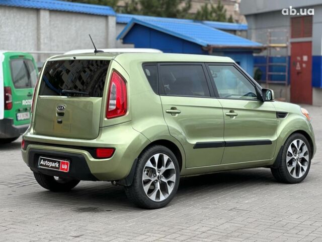Зеленый Киа Soul, объемом двигателя 2 л и пробегом 317 тыс. км за 8790 $, фото 4 на Automoto.ua