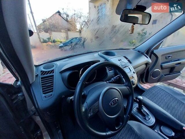 Зелений Кіа Soul, об'ємом двигуна 1.59 л та пробігом 44 тис. км за 10000 $, фото 5 на Automoto.ua