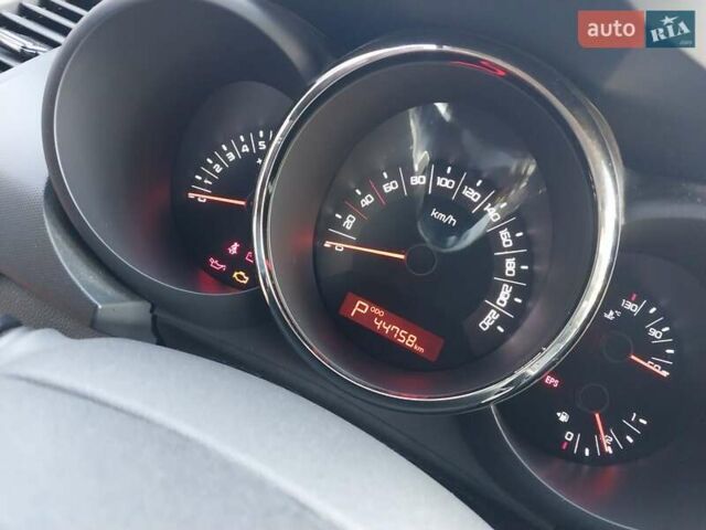 Зелений Кіа Soul, об'ємом двигуна 1.59 л та пробігом 44 тис. км за 10000 $, фото 10 на Automoto.ua