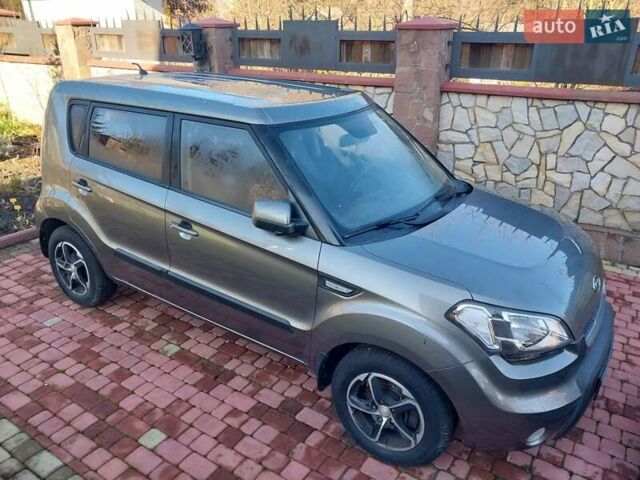 Зелений Кіа Soul, об'ємом двигуна 1.59 л та пробігом 44 тис. км за 10000 $, фото 1 на Automoto.ua