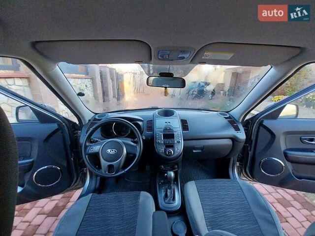 Зелений Кіа Soul, об'ємом двигуна 1.59 л та пробігом 44 тис. км за 10000 $, фото 6 на Automoto.ua