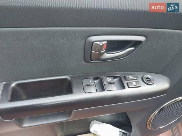 Зелений Кіа Soul, об'ємом двигуна 1.59 л та пробігом 44 тис. км за 10000 $, фото 7 на Automoto.ua