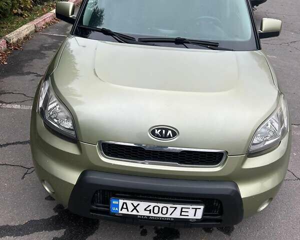 Зеленый Киа Soul, объемом двигателя 1.6 л и пробегом 180 тыс. км за 8200 $, фото 16 на Automoto.ua