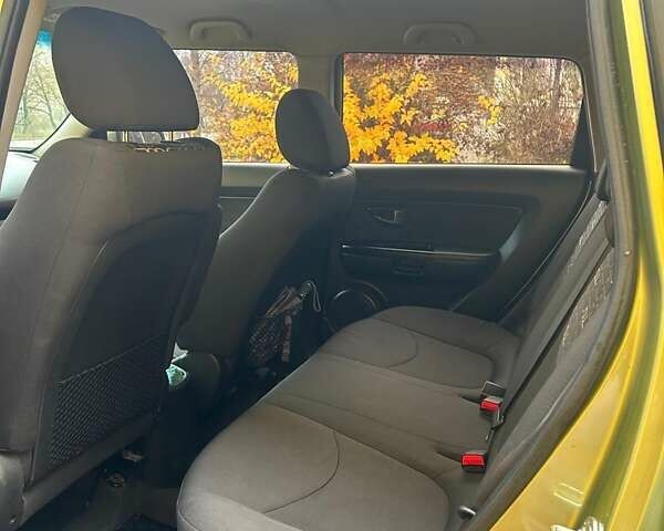 Зеленый Киа Soul, объемом двигателя 1.6 л и пробегом 180 тыс. км за 8200 $, фото 28 на Automoto.ua