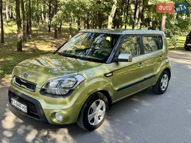 Зелений Кіа Soul, об'ємом двигуна 1.59 л та пробігом 236 тис. км за 7800 $, фото 36 на Automoto.ua
