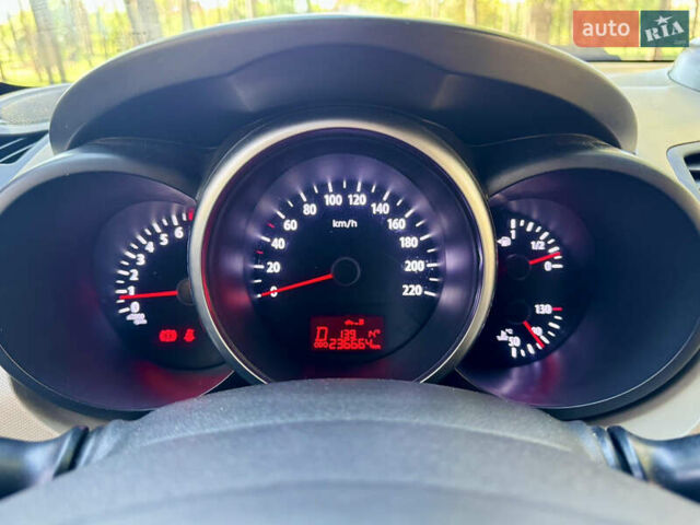 Зелений Кіа Soul, об'ємом двигуна 1.59 л та пробігом 236 тис. км за 7800 $, фото 40 на Automoto.ua