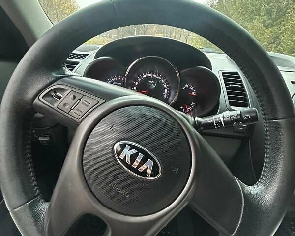 Зеленый Киа Soul, объемом двигателя 1.6 л и пробегом 180 тыс. км за 8200 $, фото 22 на Automoto.ua