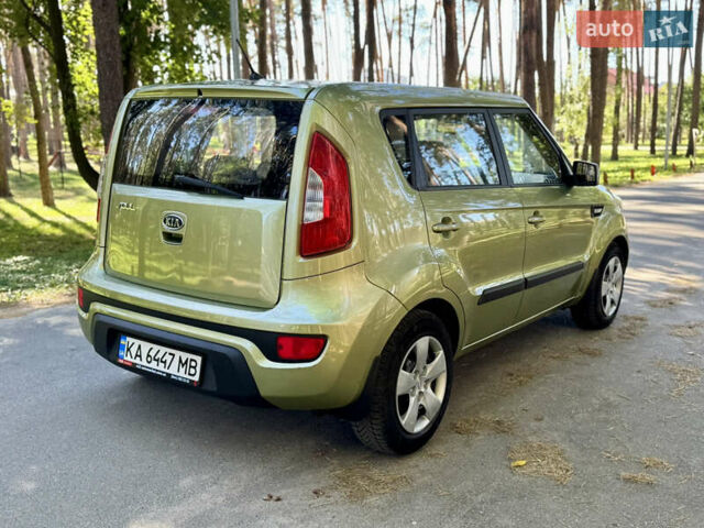 Зелений Кіа Soul, об'ємом двигуна 1.59 л та пробігом 236 тис. км за 7800 $, фото 27 на Automoto.ua