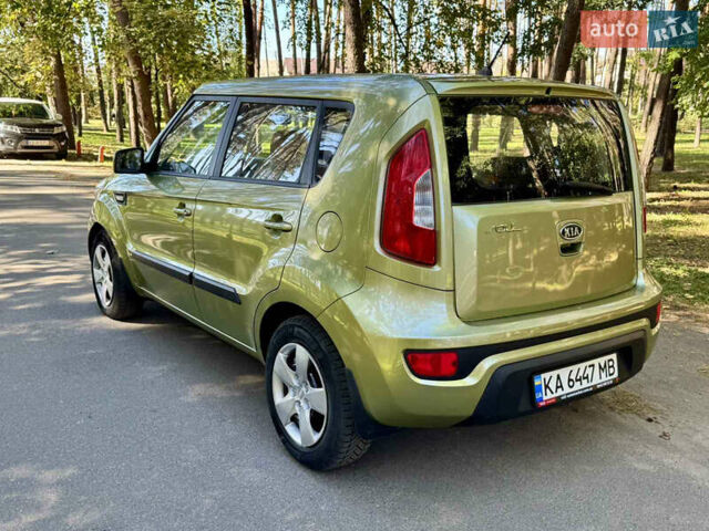 Зелений Кіа Soul, об'ємом двигуна 1.59 л та пробігом 236 тис. км за 7800 $, фото 21 на Automoto.ua