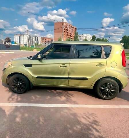 Зеленый Киа Soul, объемом двигателя 2 л и пробегом 205 тыс. км за 8300 $, фото 8 на Automoto.ua