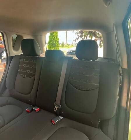 Зеленый Киа Soul, объемом двигателя 2 л и пробегом 205 тыс. км за 8300 $, фото 11 на Automoto.ua