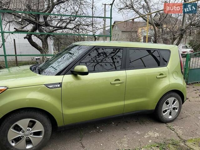 Зелений Кіа Soul, об'ємом двигуна 1.6 л та пробігом 130 тис. км за 9200 $, фото 4 на Automoto.ua