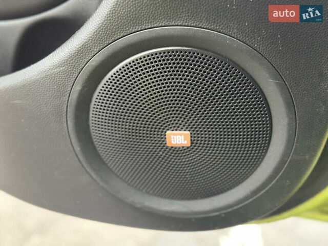 Зеленый Киа Soul, объемом двигателя 1.6 л и пробегом 200 тыс. км за 10200 $, фото 26 на Automoto.ua